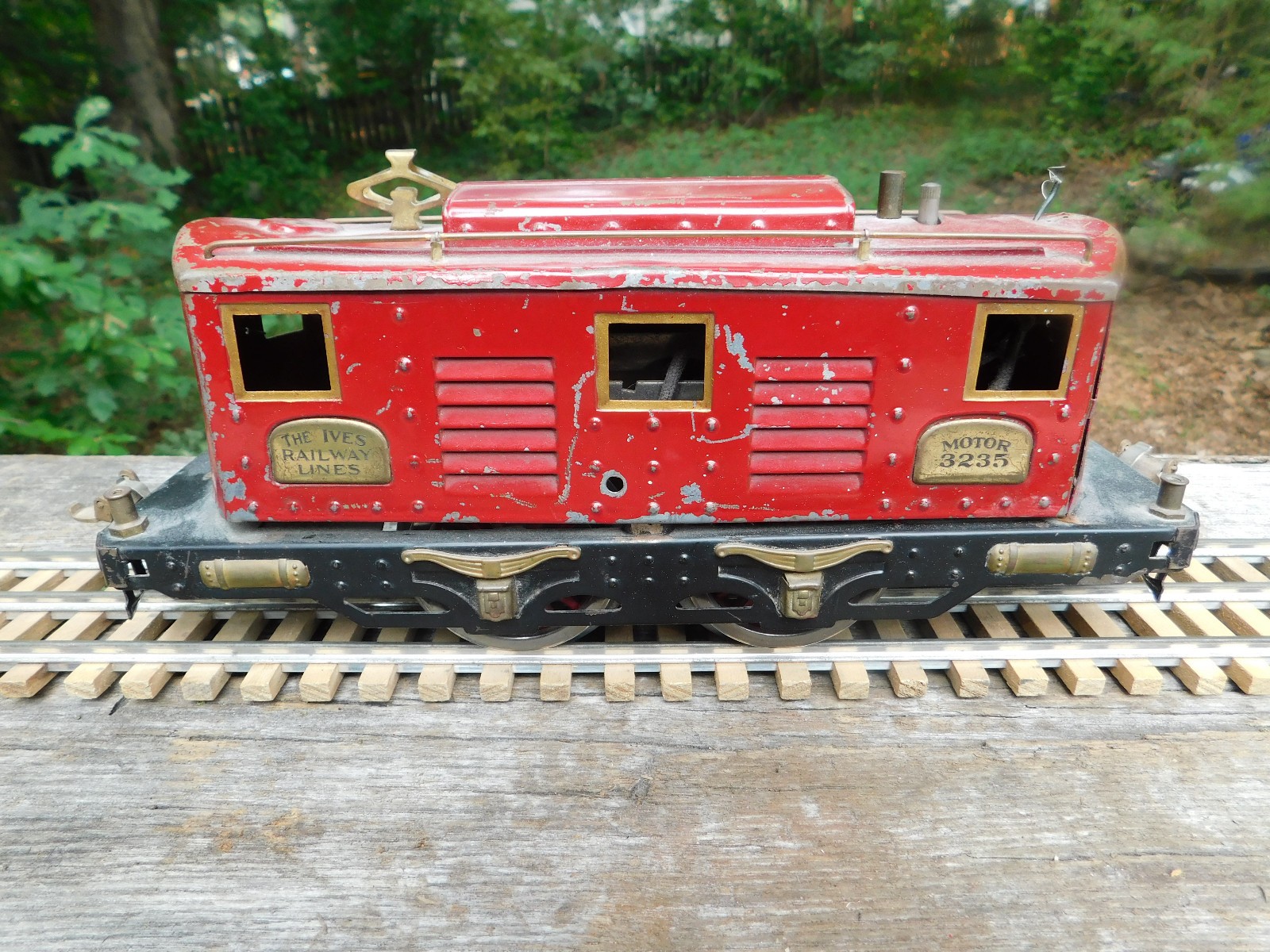 3235 Ives PreWar 1920’s Wide Gauge Standard Gauge Electric Locomotive 0-4-0