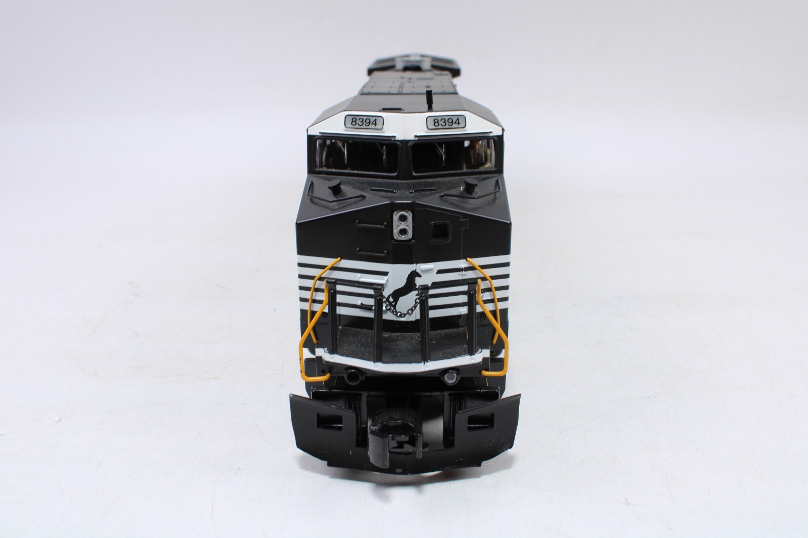 MTH 30-20000-3 O Gauge Dash-8 Diesel Engine Norfolk Southern Non-Powered Dummy