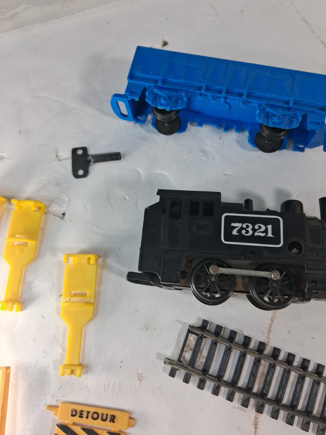 Tri-ang Hornby Clockwork Train Set engine 7321. Please Read TD35D