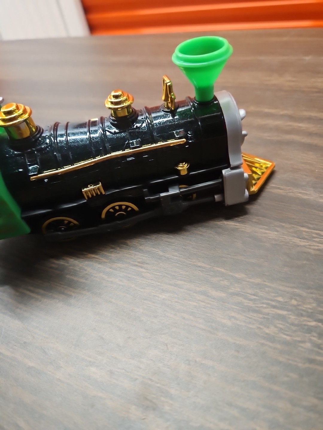 Wowtoyz Train Locomotive Green Black