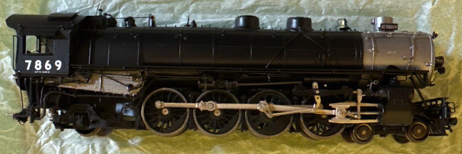 UP 4-8-2 MT 15,000 Gallon Tender Factory Paint Lettered Lights #7869 OMI: 1562.1