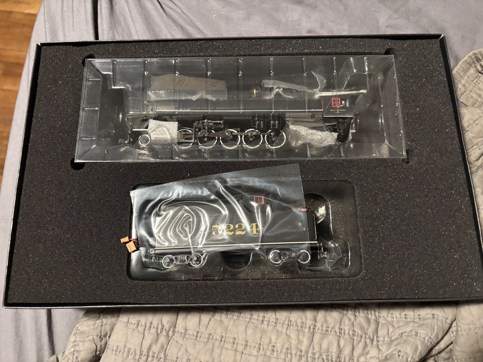 Bachmann HO 83305, 2-10-2 Steam Locomotive, Southern, DCC