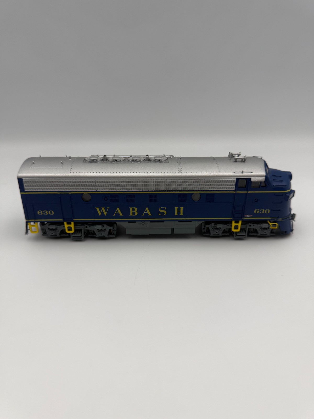 HO Stewart/Kato F7Am. Dual Headlight. Custom Finished as Wabash #630. IOB.