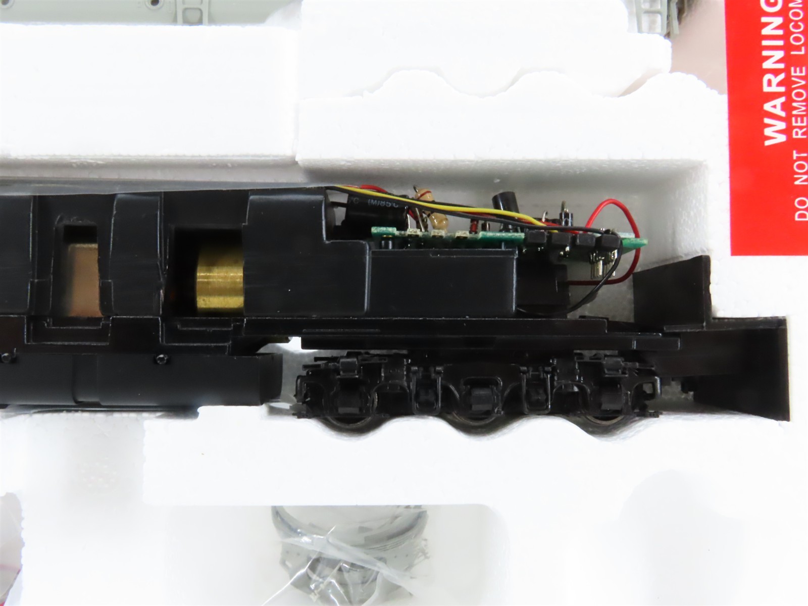 HO Scale Proto 2000 21072 Undecorated EMD E7A Diesel Locomotive – DCC Ready
