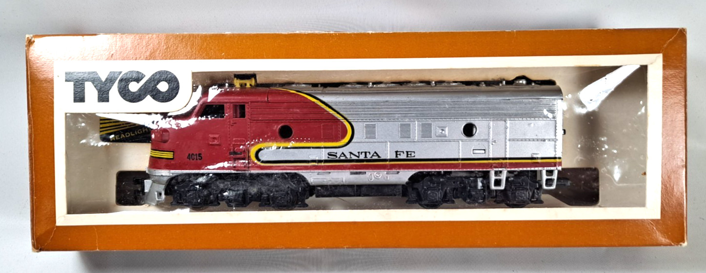 Vintage Tyco H.O. Locomotive F9 Unit. Model 224H 1200. In Box.