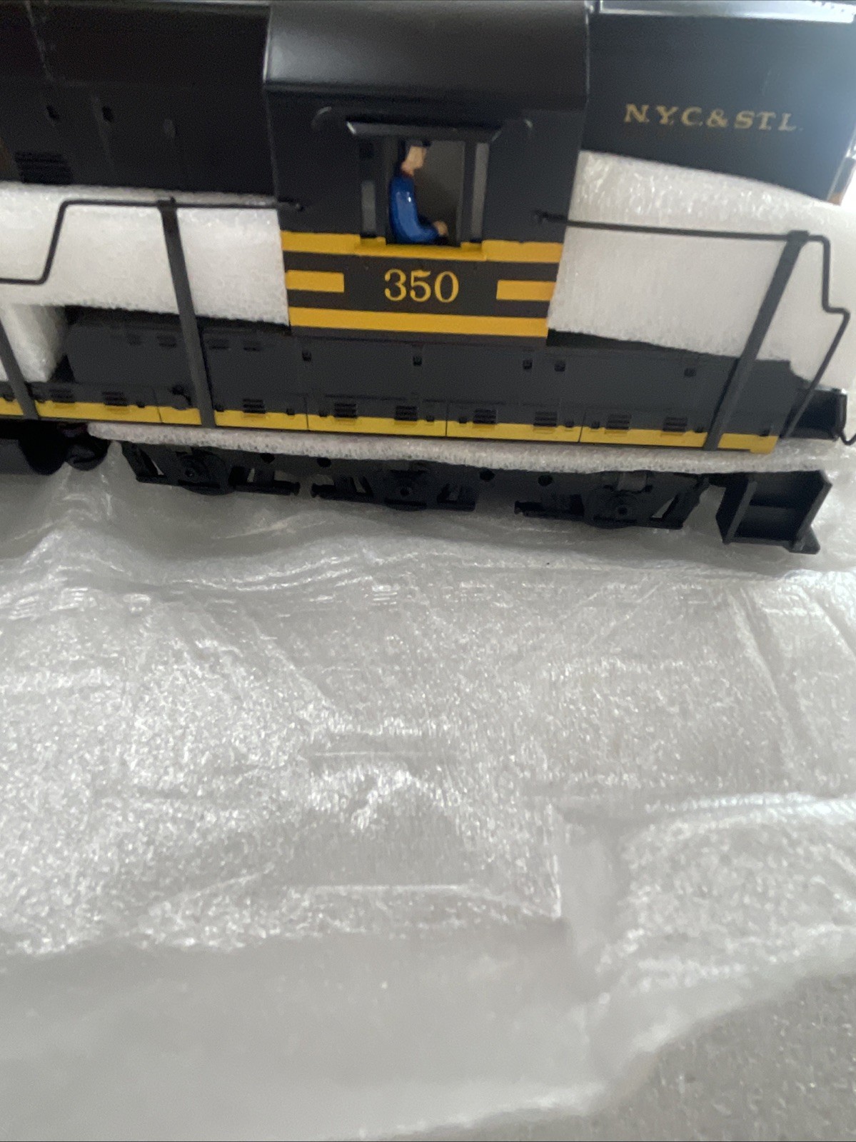 MTH MT-2110L Nickel Plate Road Cab No. 350 EMD SD-9 W/Proto OB Cab 350