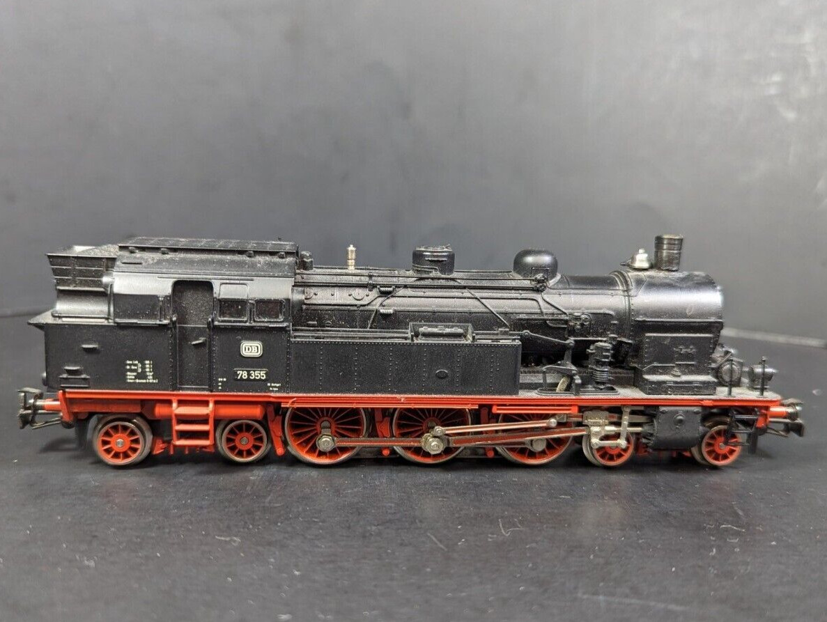 Marklin HO Steam Locomotive 4-6-4 DB 78355 Black/Red Metal (VERY GOOD CONDITION)
