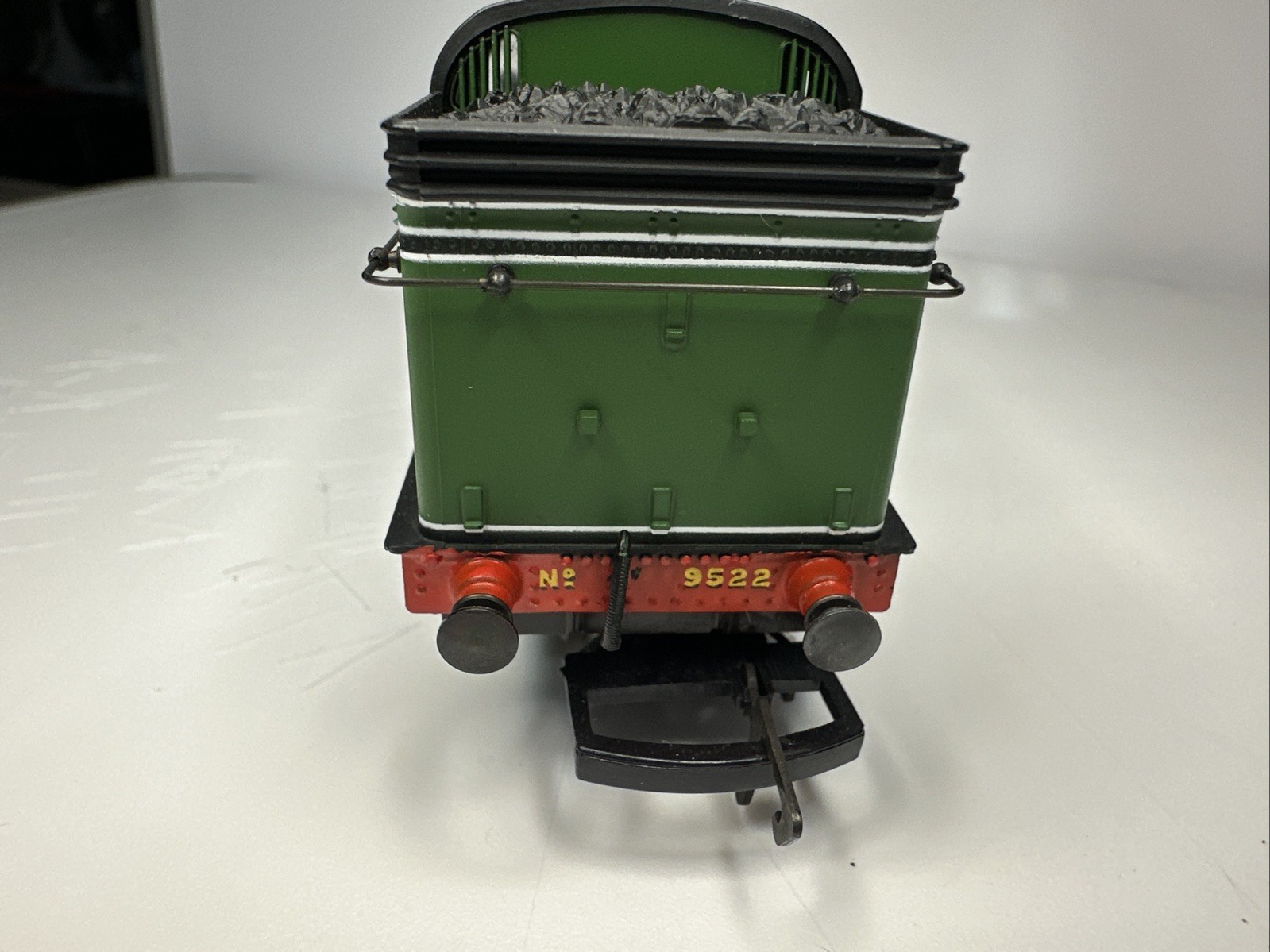 Mainline N2 Class 0-6-2T LNER 9522 Ho Scale