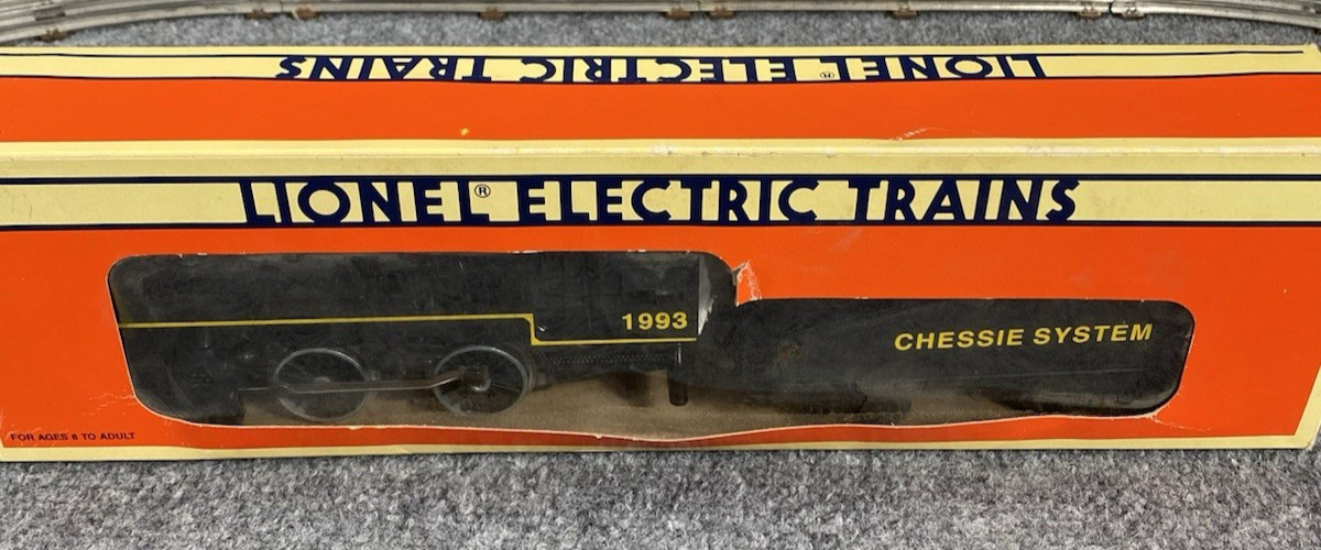 Lionel Electric Trains Chessie System 2-4-0 Steam Locomotive And Tender 6-18713