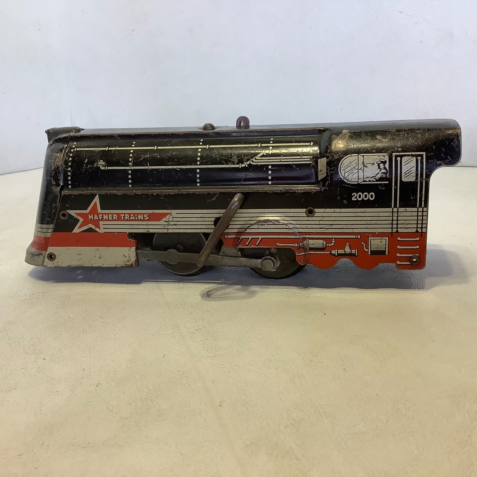 Hafner #2000 Tin Plate Wind-up Locomotive 8.5″ Long