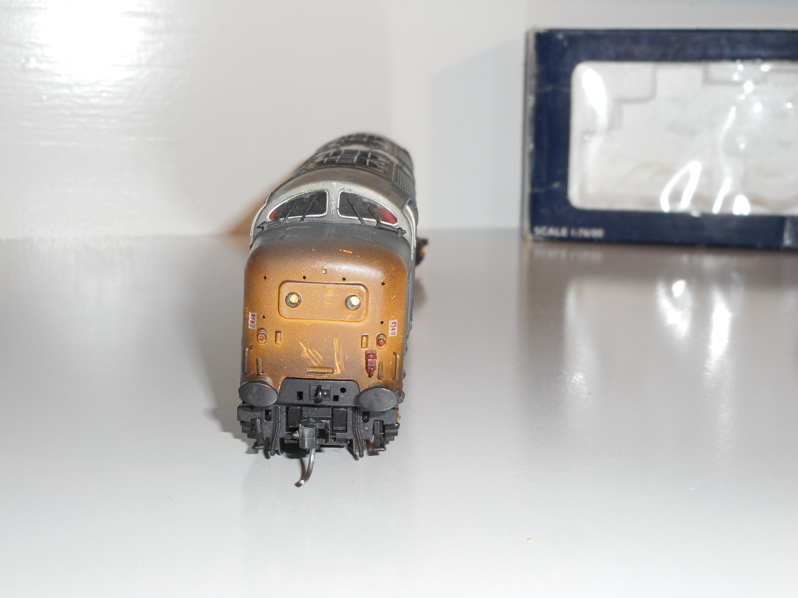 Bachmann 32-525A DCC Class 55 Deltic Co-Co Diesel The Kings Own Yorkshire. OO.