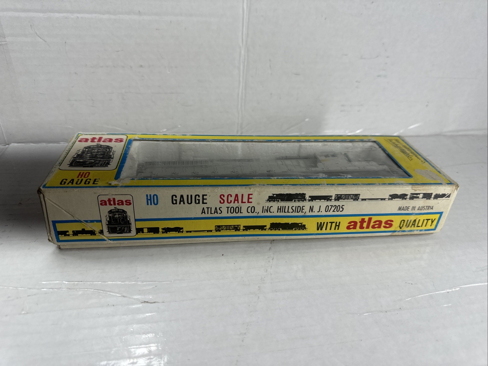 Atlas Ho Scale SD35 I’m Decorated Diesel Locomotive Engine For Train Set Layout