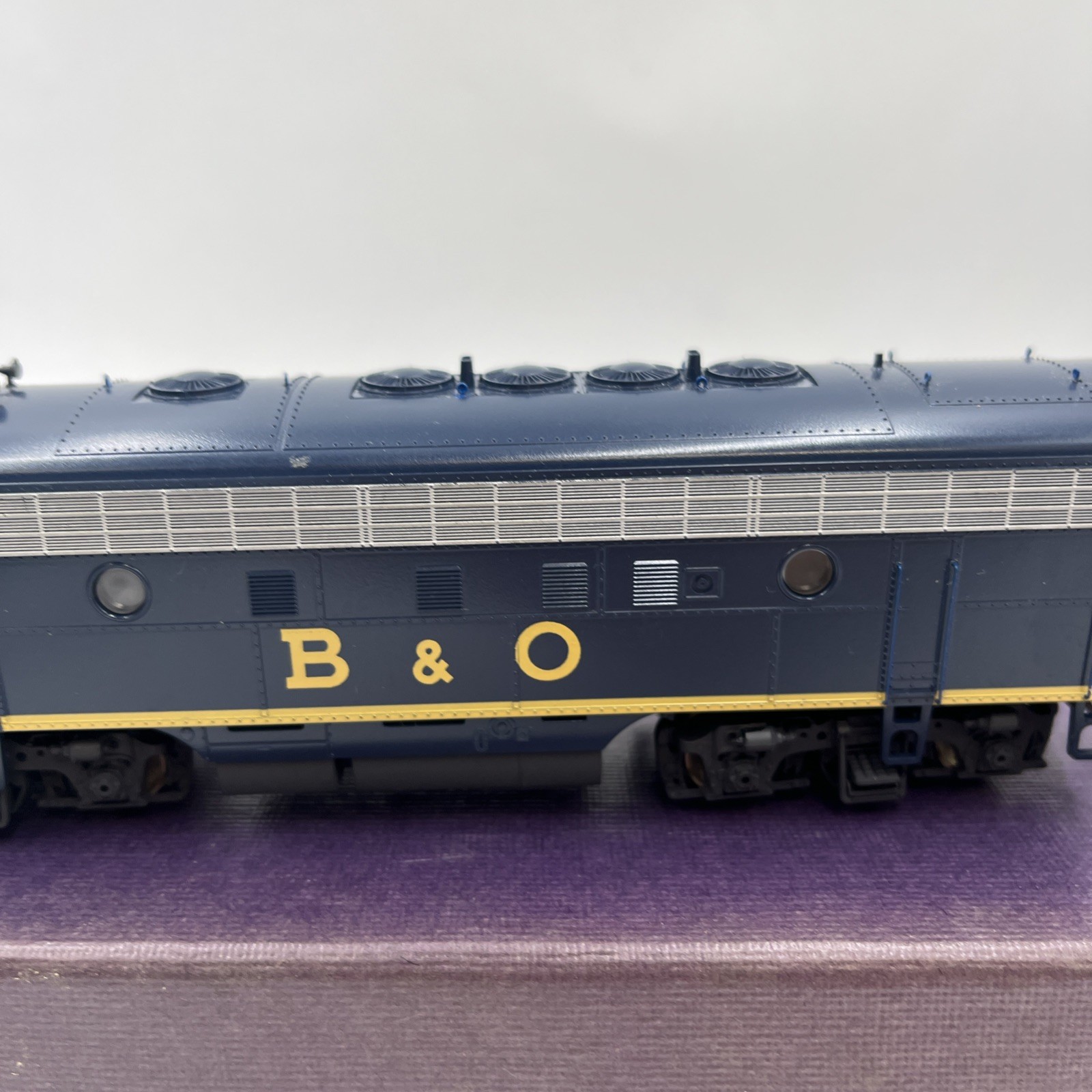 HO Scale F7A Ph 1 Early B&O #5614 – HO-Scale A&B Unit tested and works