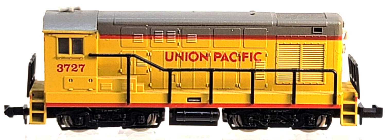 N Minitrix 2004-1 FM UP Diesel H-12-44 Loco #3727 (Tested) rapido cplrs w/case