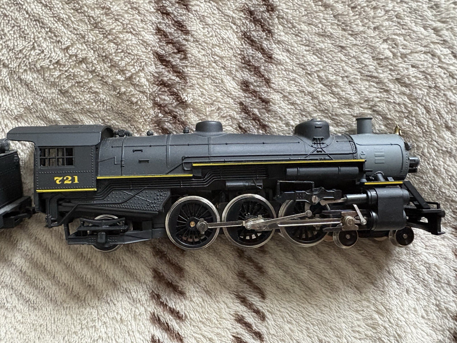 Mehano Nickel Plate Road 4/6/2 Steam Locomotive #721 SET Virginia & Truckee