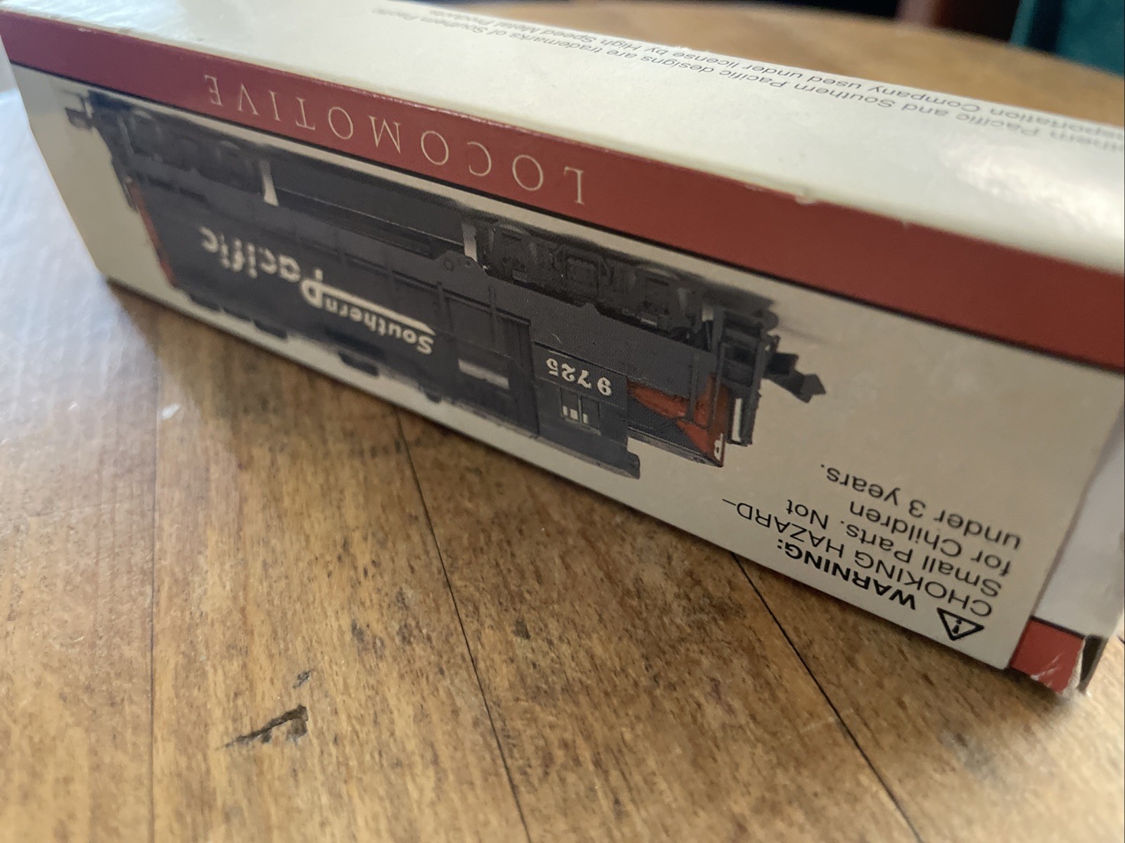 New In Open Box 1 Southern Pacific Locomotive # 9725 Model Train No 418