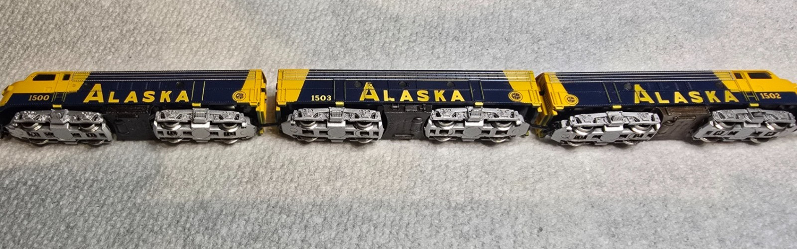 Marklin Mini-Club #8819 F7 A/B/A Engine set Alaska Z Scale, LN/Box/Instr.