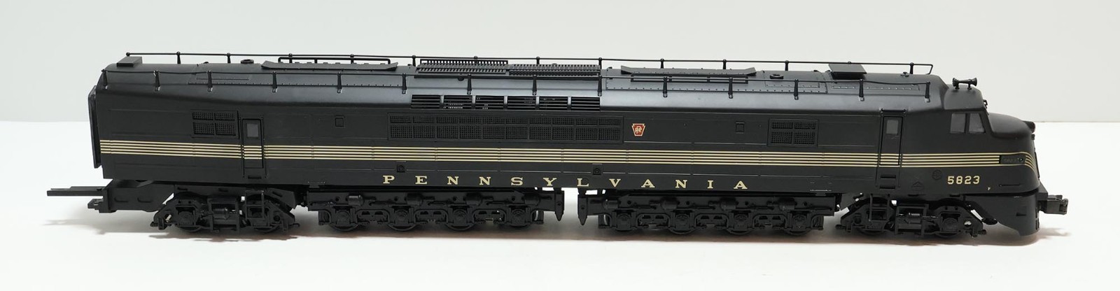 MTH O-Scale Pennsylvania Centipede A-A Diesel Set 3-Rail w/ Proto 20-2200-1
