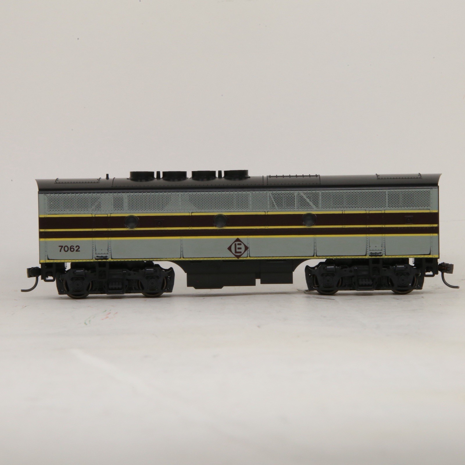 Stewart HO Erie Lackawanna EL #7062 F3B DC Powered