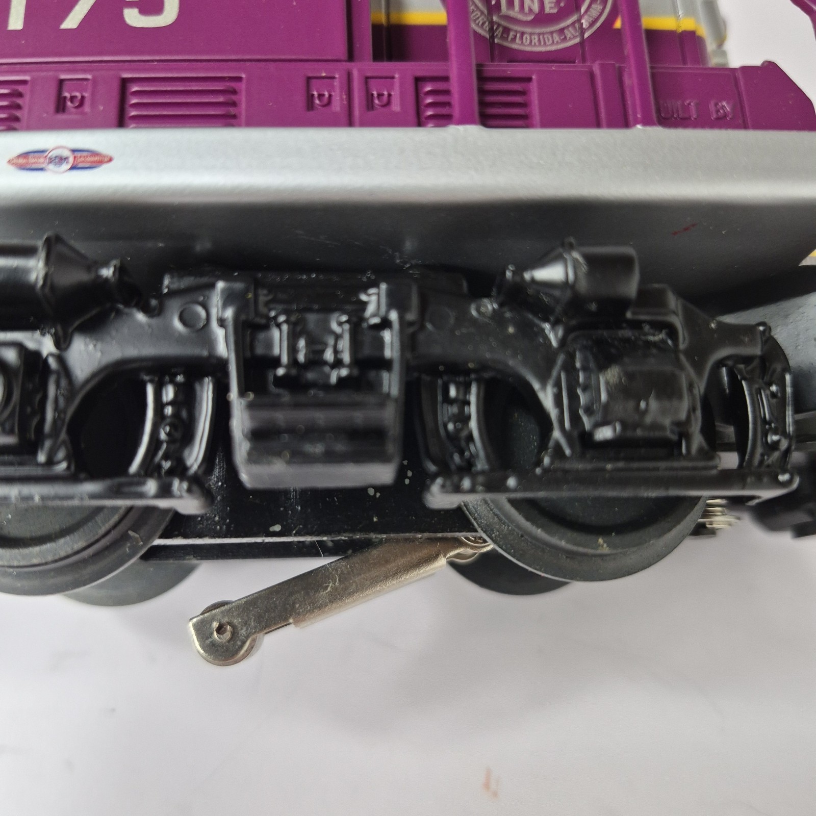 Williams O Gauge GP9 Atlantic Coast Line Locomotive Powered #175 ACL