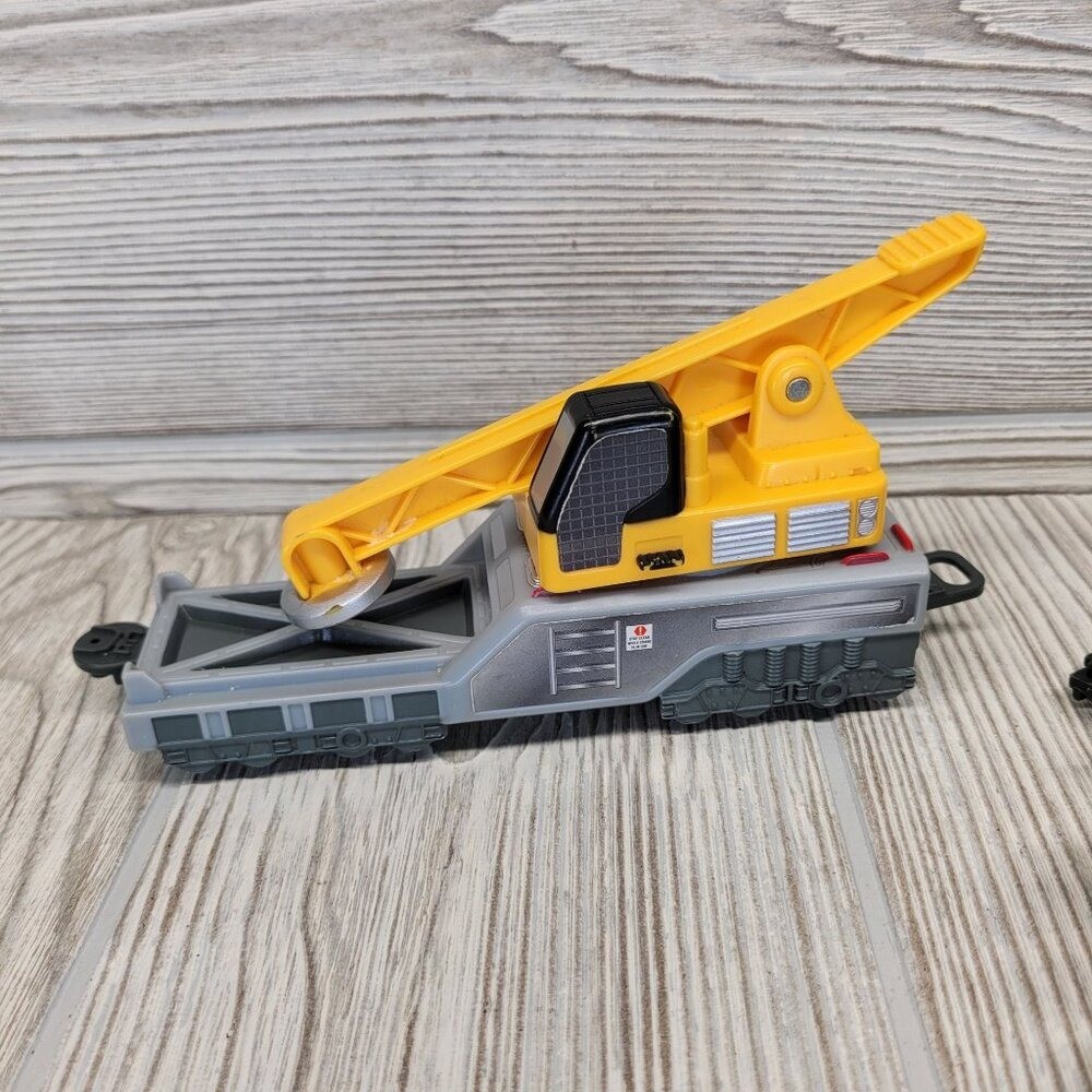 Toy State Caterpillar Construction Express Train Track Set Motorized Locomotive