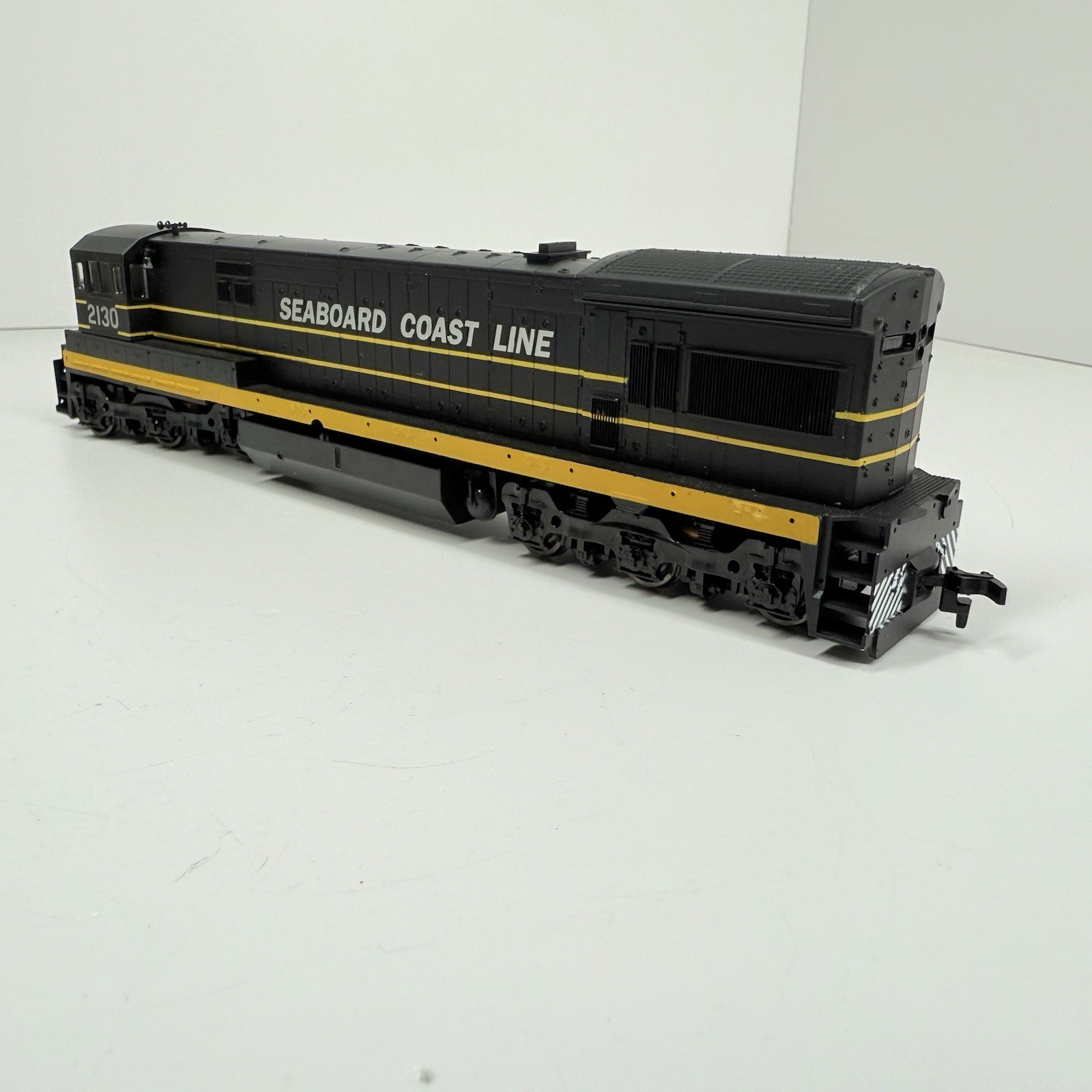 Atlas 8537 Seaboard Coast Line U36C #2130 Diesel Locomotive