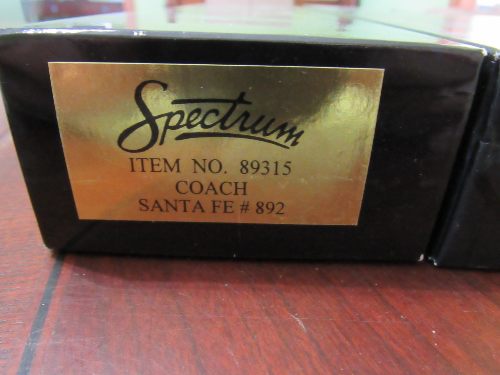 (3) SPECTRUM HO SANTA FE PASSENGER CARS (2 COACH & 1 OBSERVATION) – NIB