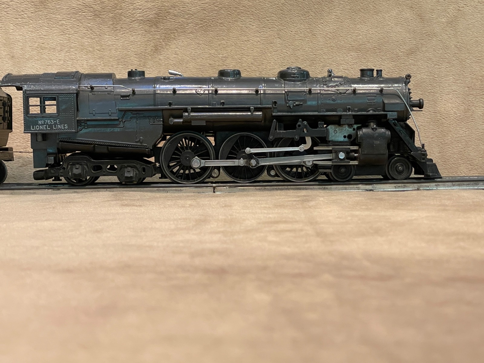 Lionel prewar 763-E Hudson locomotive with 2263W Tender. Spectacular, runs well
