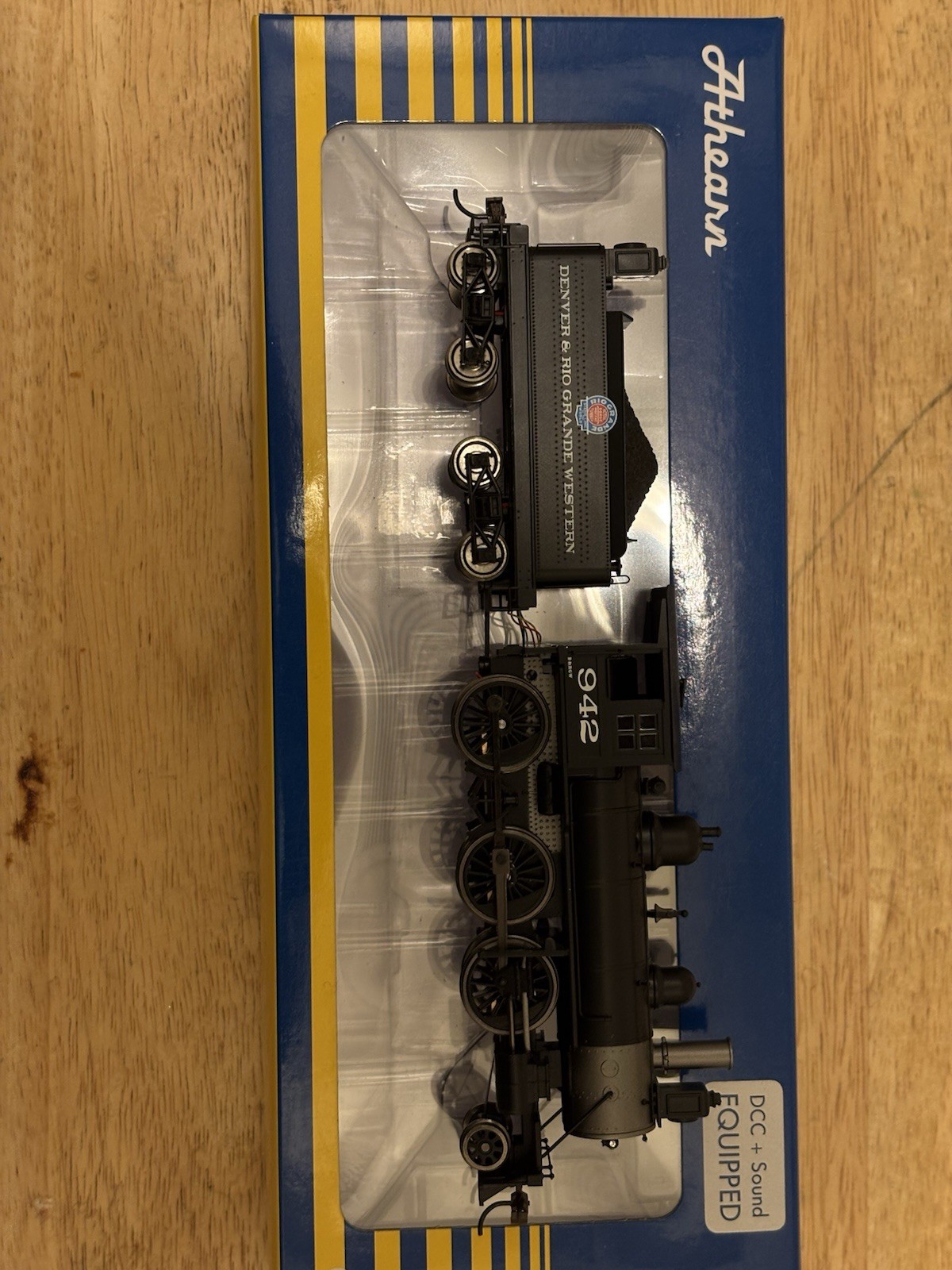 Athearn Ho Scale Rio Grande D&RGW 2-6-0 Steam Locomotive. Used 6 Or Less Times.