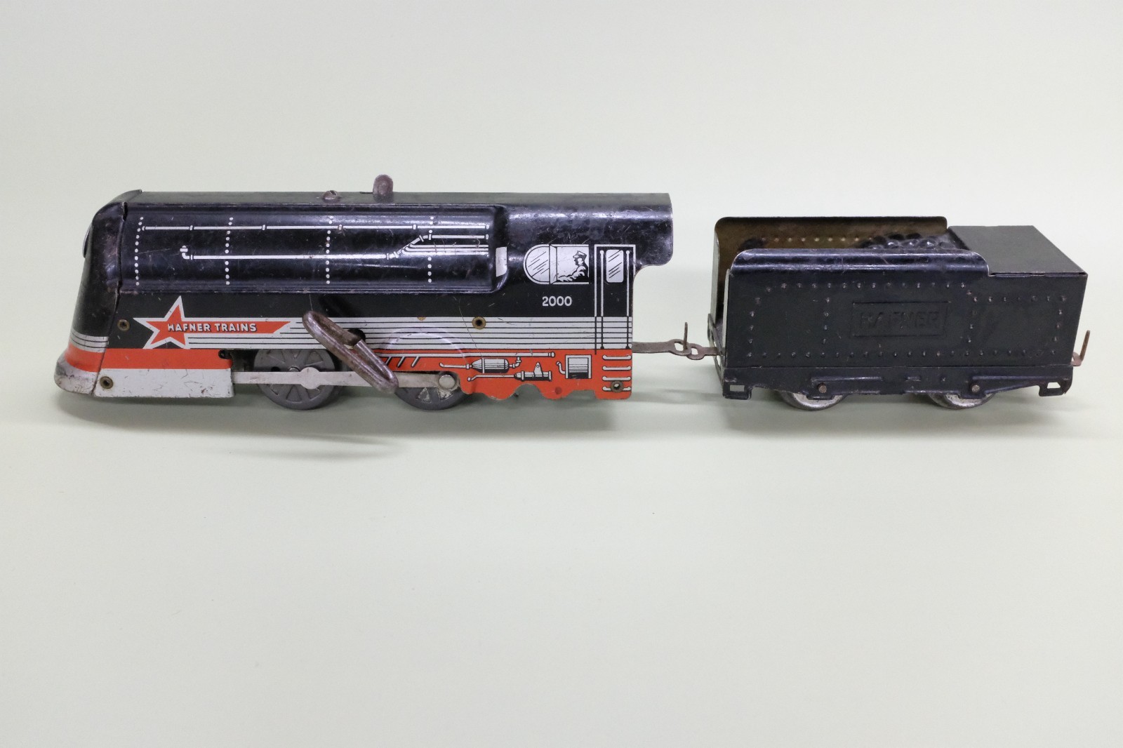 Vintage Hafner O Gauge Locomotive 2000 Engine and Tender Wind-Up. Nice.