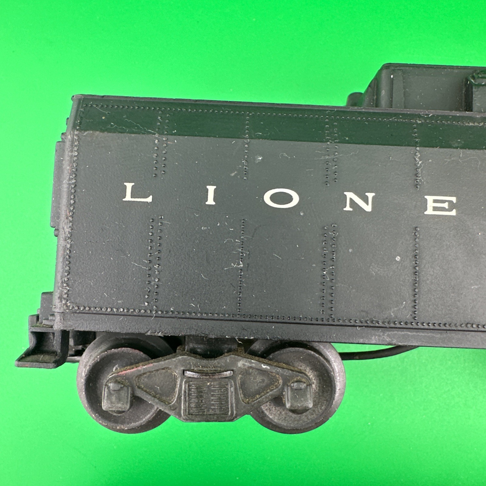 Lionel 2055 O Gauge Model Railroad 4-6-4 Steam Locomotive w/6026W Lines Tender