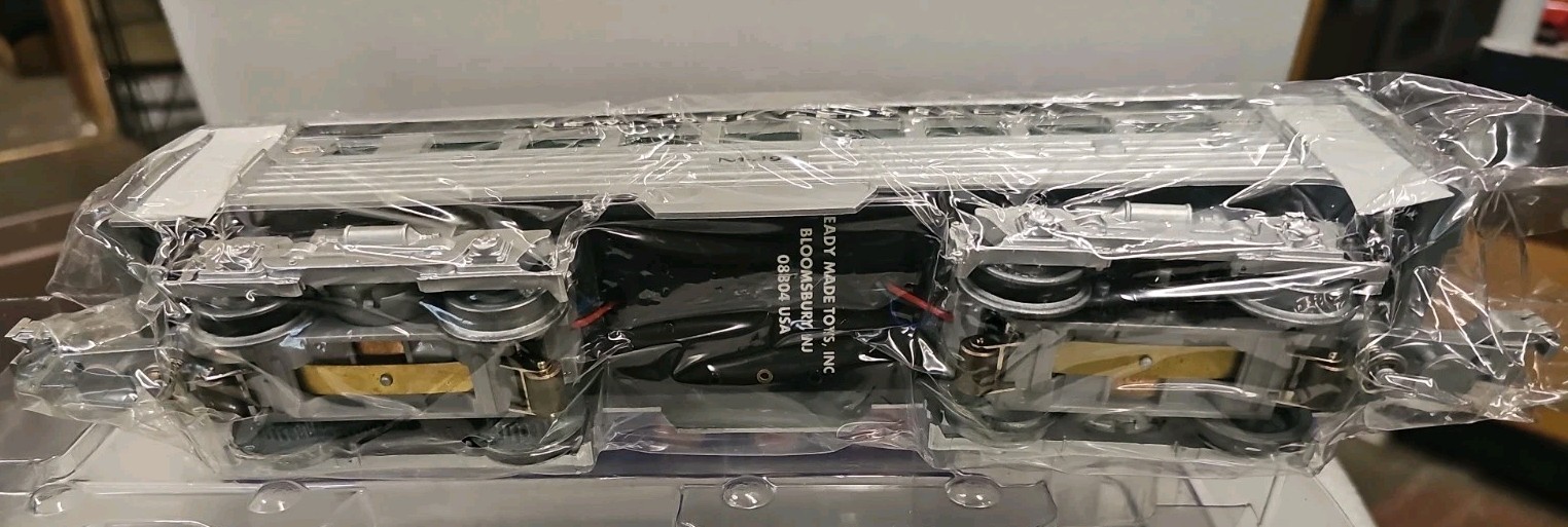 RMT-5211, NEW YORK CENTRAL M493 POWERED RDC MOTOR DIESEL RAILCAR. NIB, See Ad.