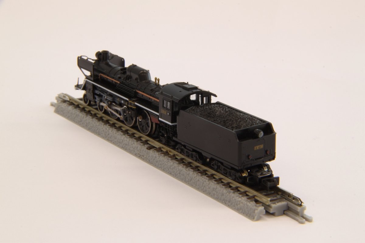 Rokuhan Z gauge T027-2 JNR C57 type steam locomotive 111 type gate differential