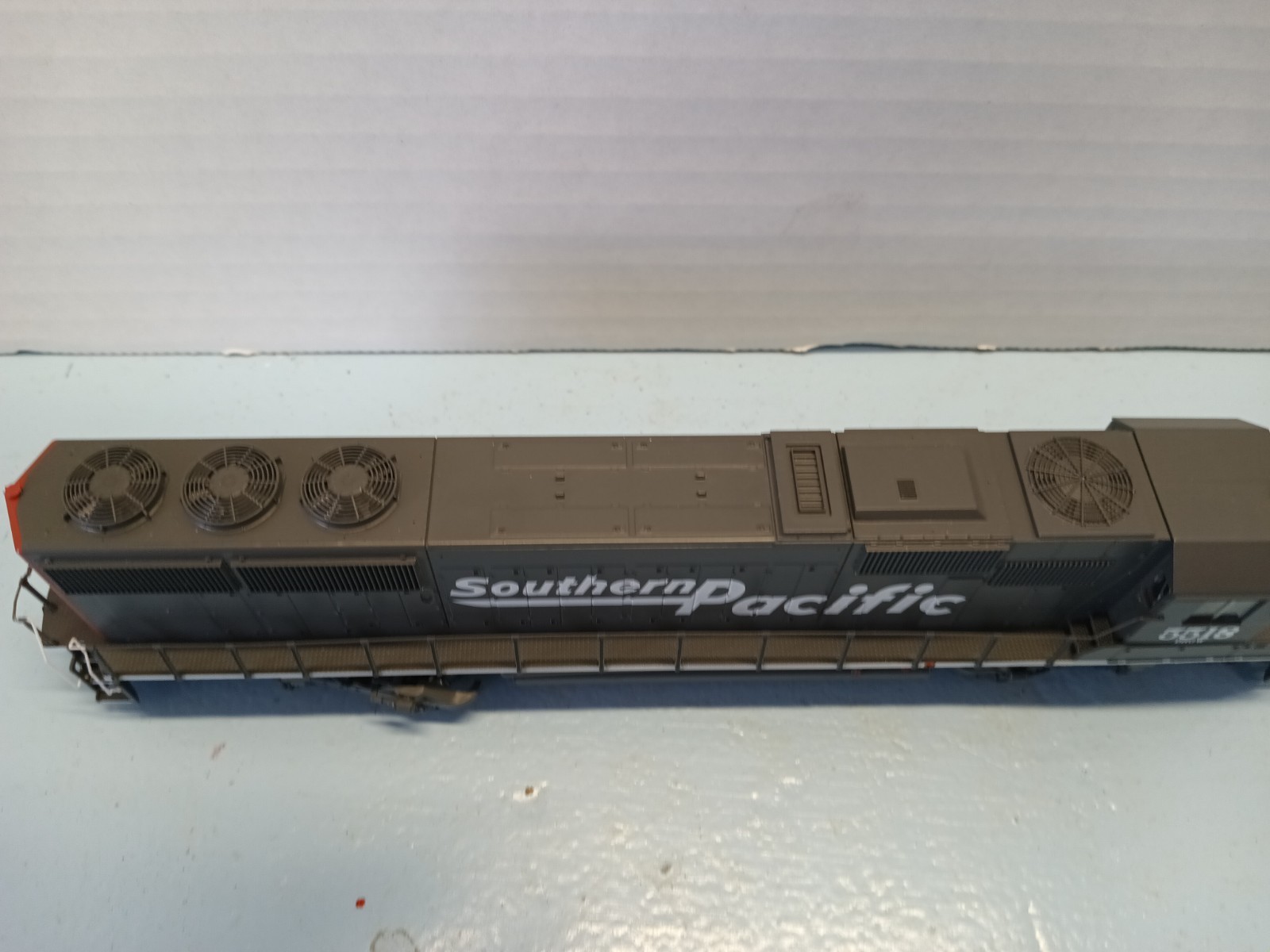 HO-Scale Walthers Southern Pacific SD50. DCC Sound Lights Original Box Packaging