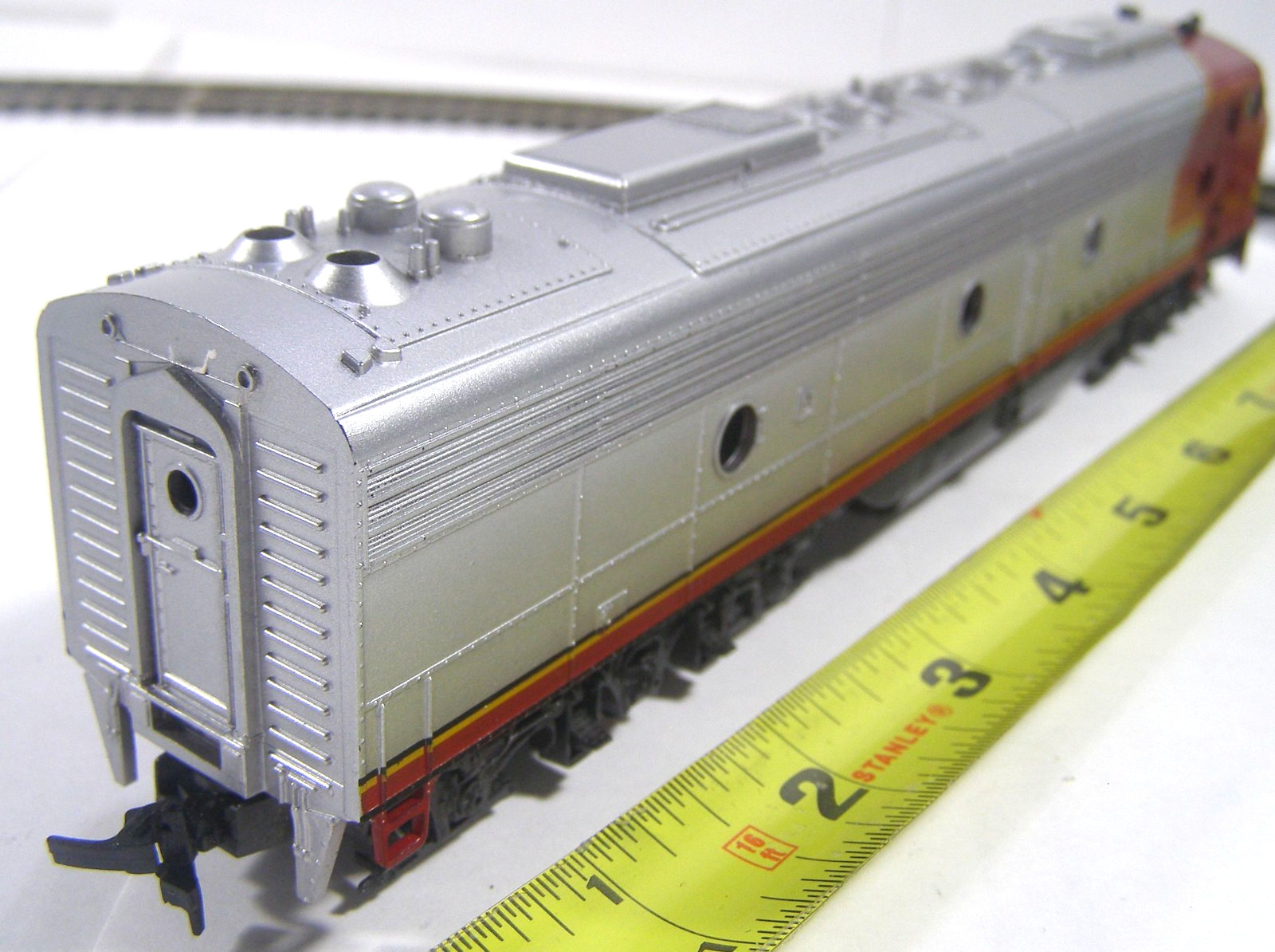 Mehano Model RR HO Scale EMDE8A Santa Fe Dummy Diesel Engine Yugoslavia VY2