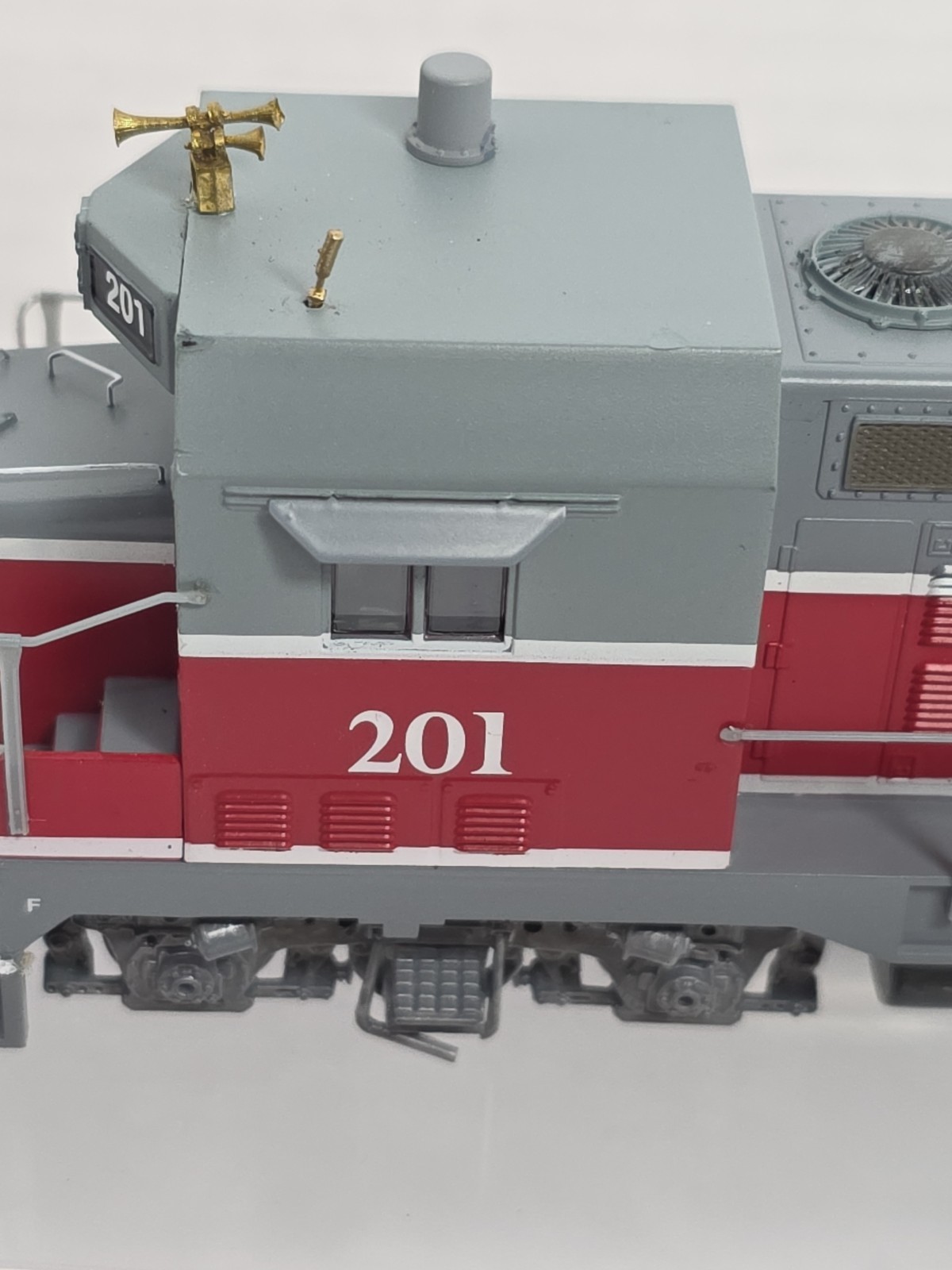 Athearn RTR HO Scale 91547 Indiana Railroad CF7 Diesel Road Switcher DCC Ready