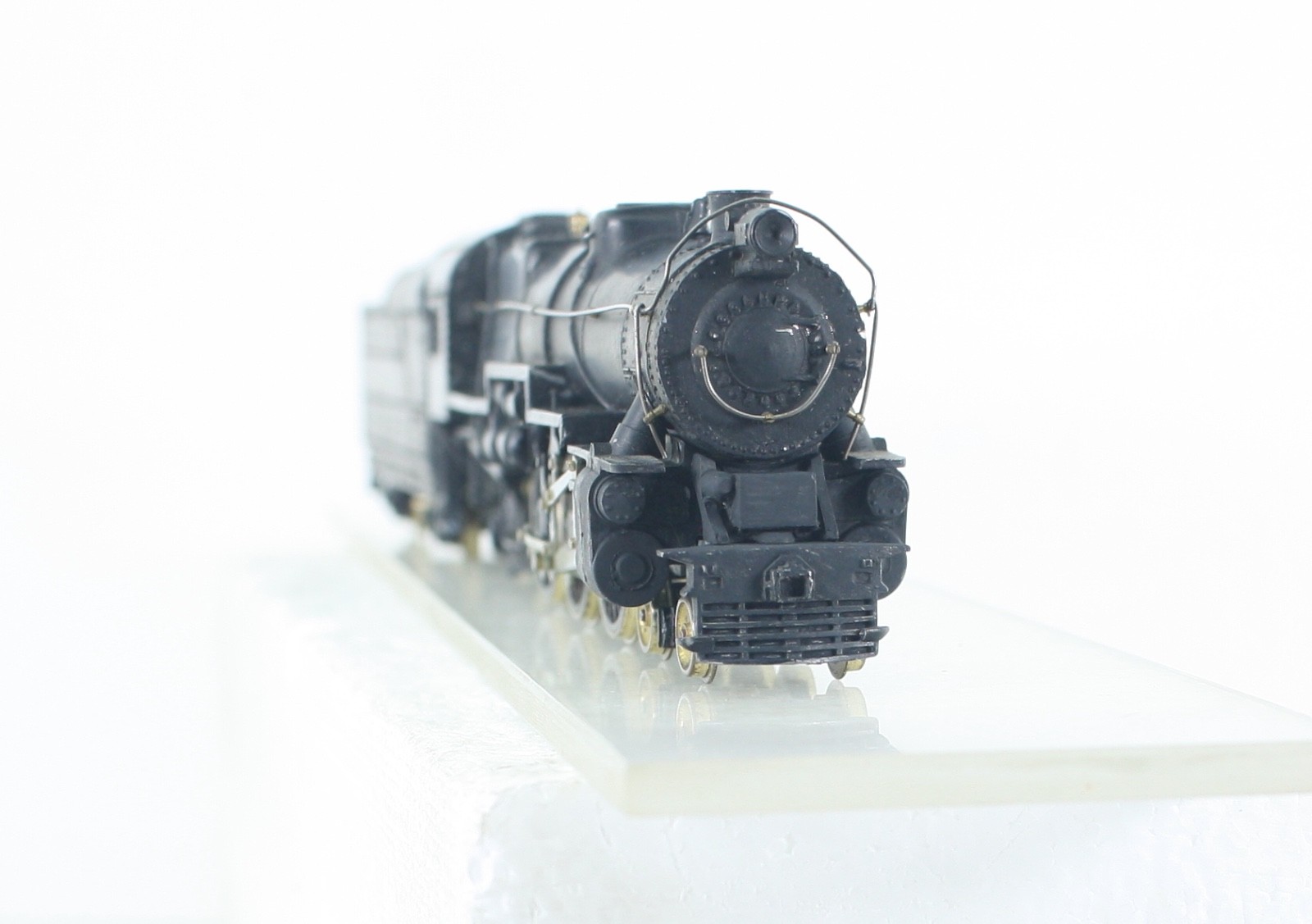 HO Scale Bowser / Penn Line Pennsylvania Railroad K-4 4-6-2 Locomotive & Tender