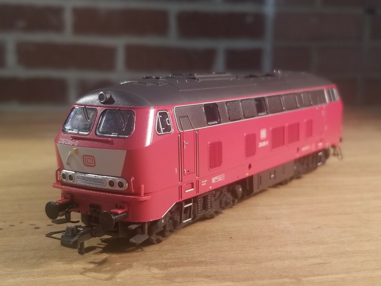 BRAWA HO DC 0392 BR216 095-0 Diesel Locomotive, Item# 44.
