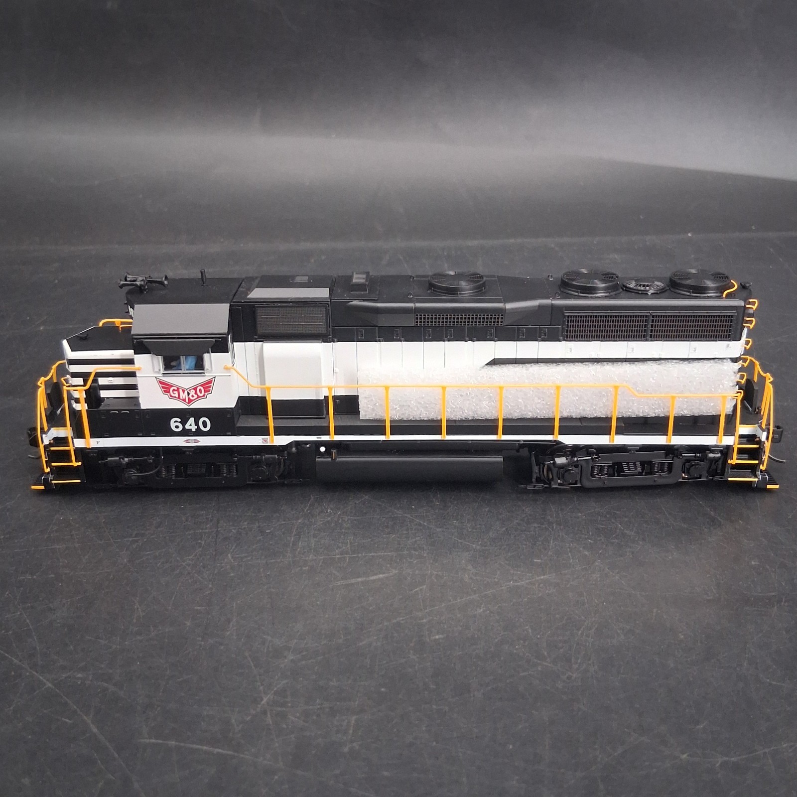 EMD GP35 Phase II Tsunami Sound & DCC Gulf Mobile & Ohio Discontinued HTF
