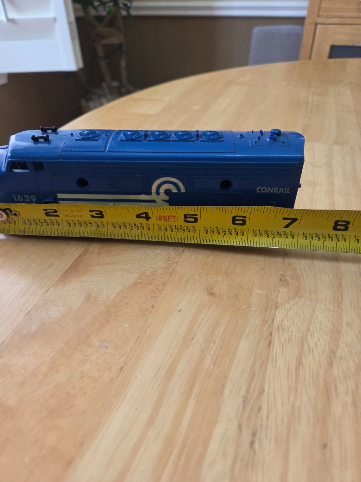 Vintage Powered Life Like HO F7 Conrail Diesel Locomotive 1639