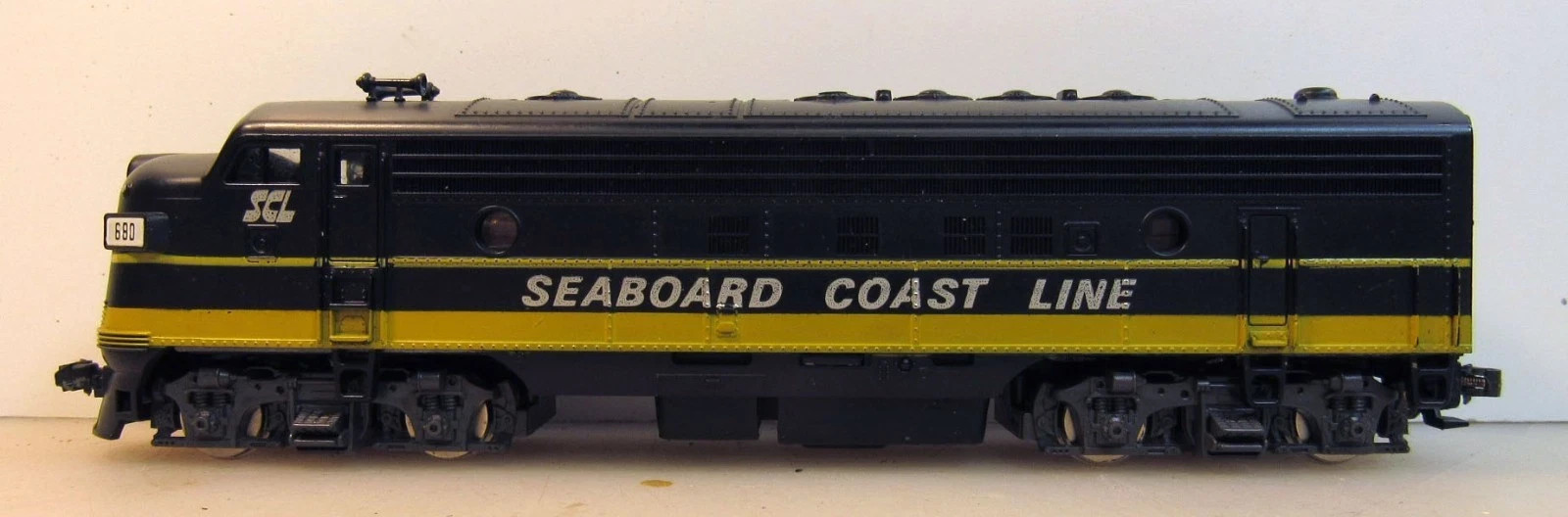 Atlas HO Scale SCL Seaboard Coast Line FP7 – Excellent condition, good runner