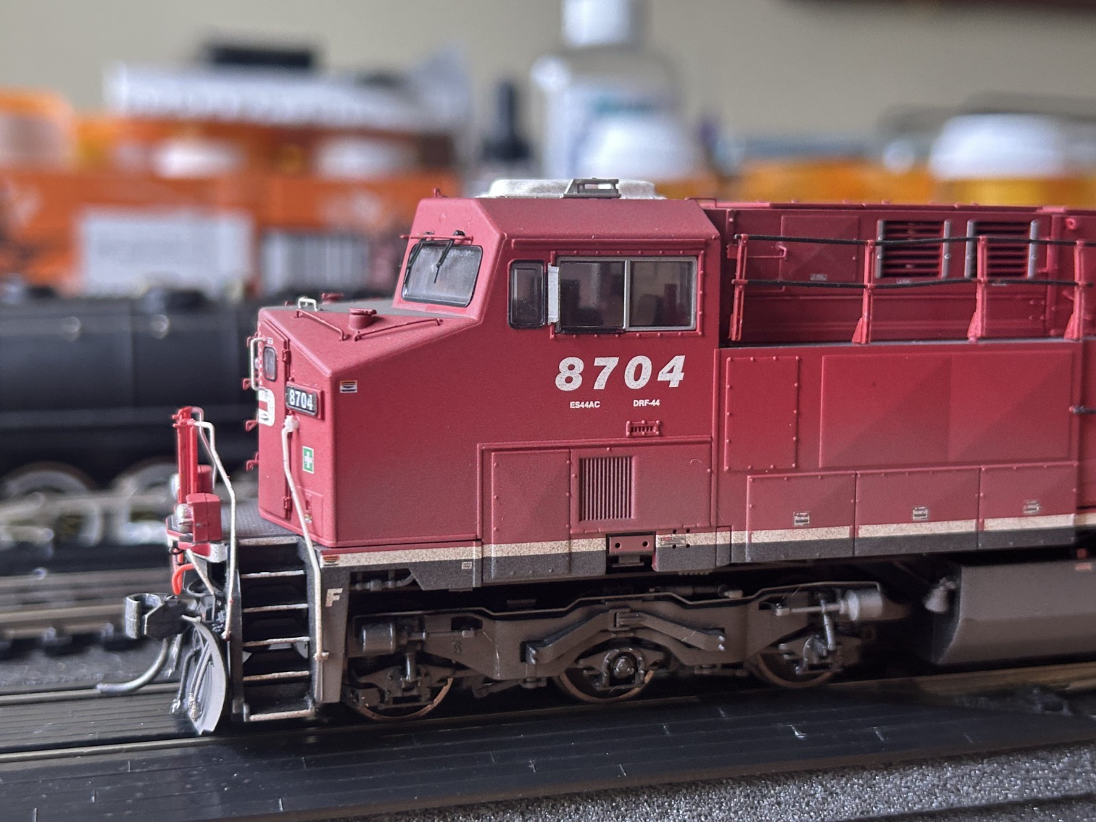 Athearn Genesis HO CP GE ES44AC #8704 DCC/Tsunami2 Sound +Weathered +Keep-Alive