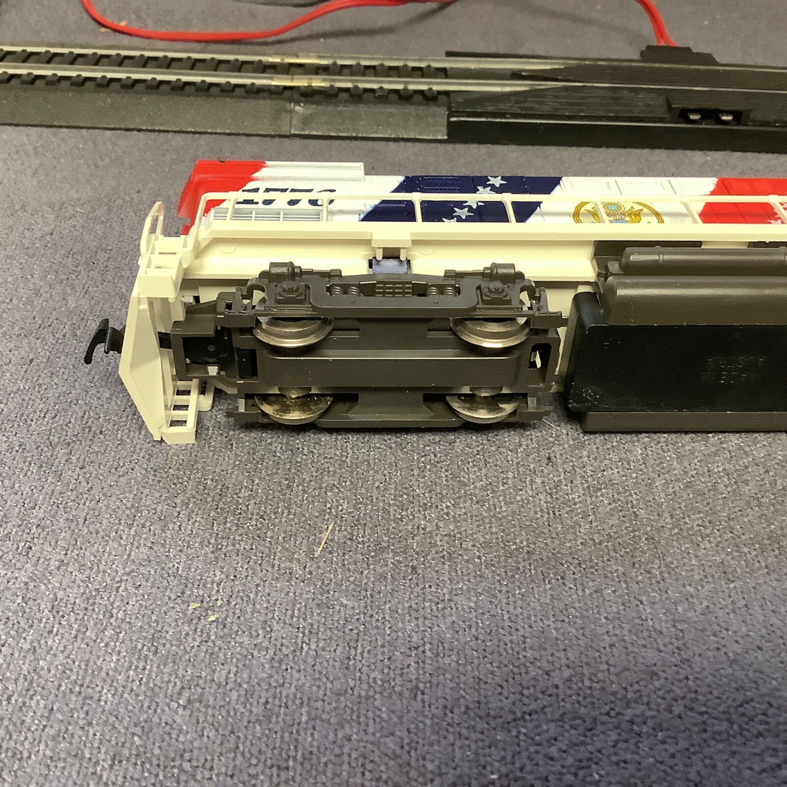 AHM HO ALCO CENTURY 424 5015 SPIRIT OF 1776 LOCOMOTIVE & CABOOSE Used Wrong Box