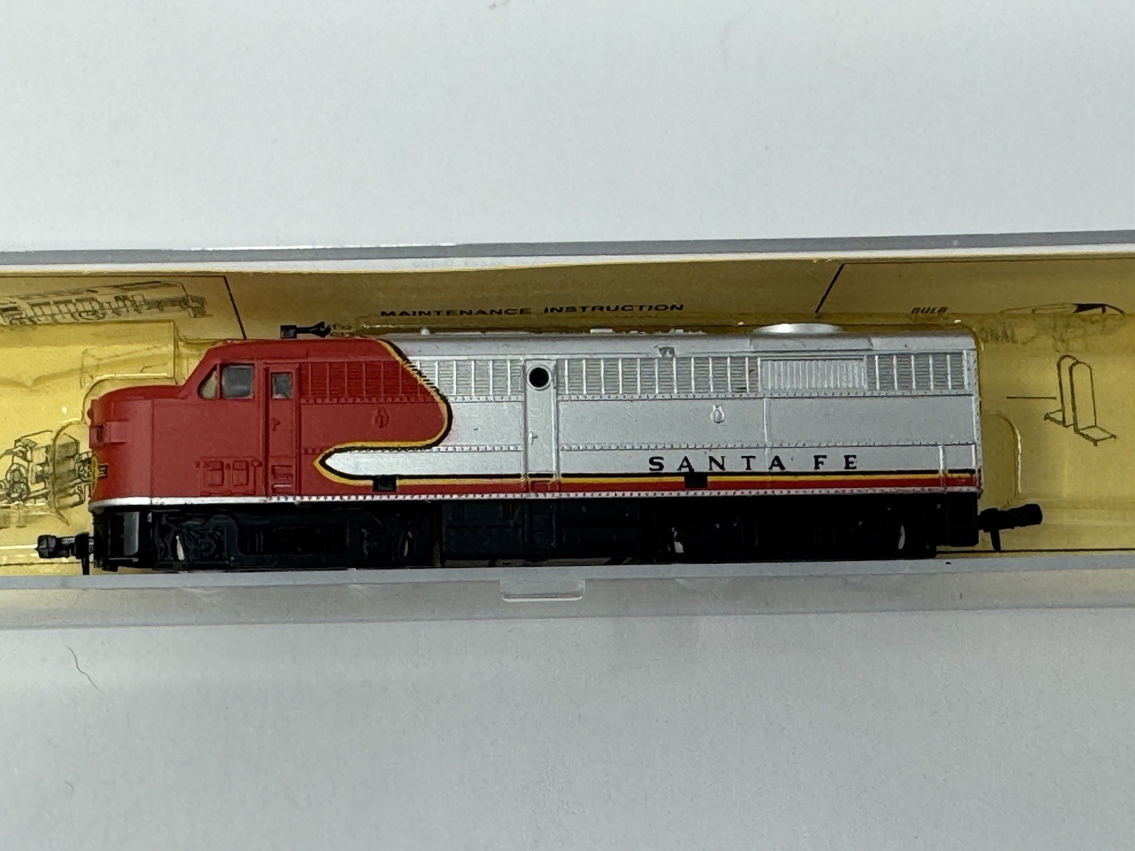 Model Power Mehano Santa Fe Alco FA-2 Diesel Locomotive Tested