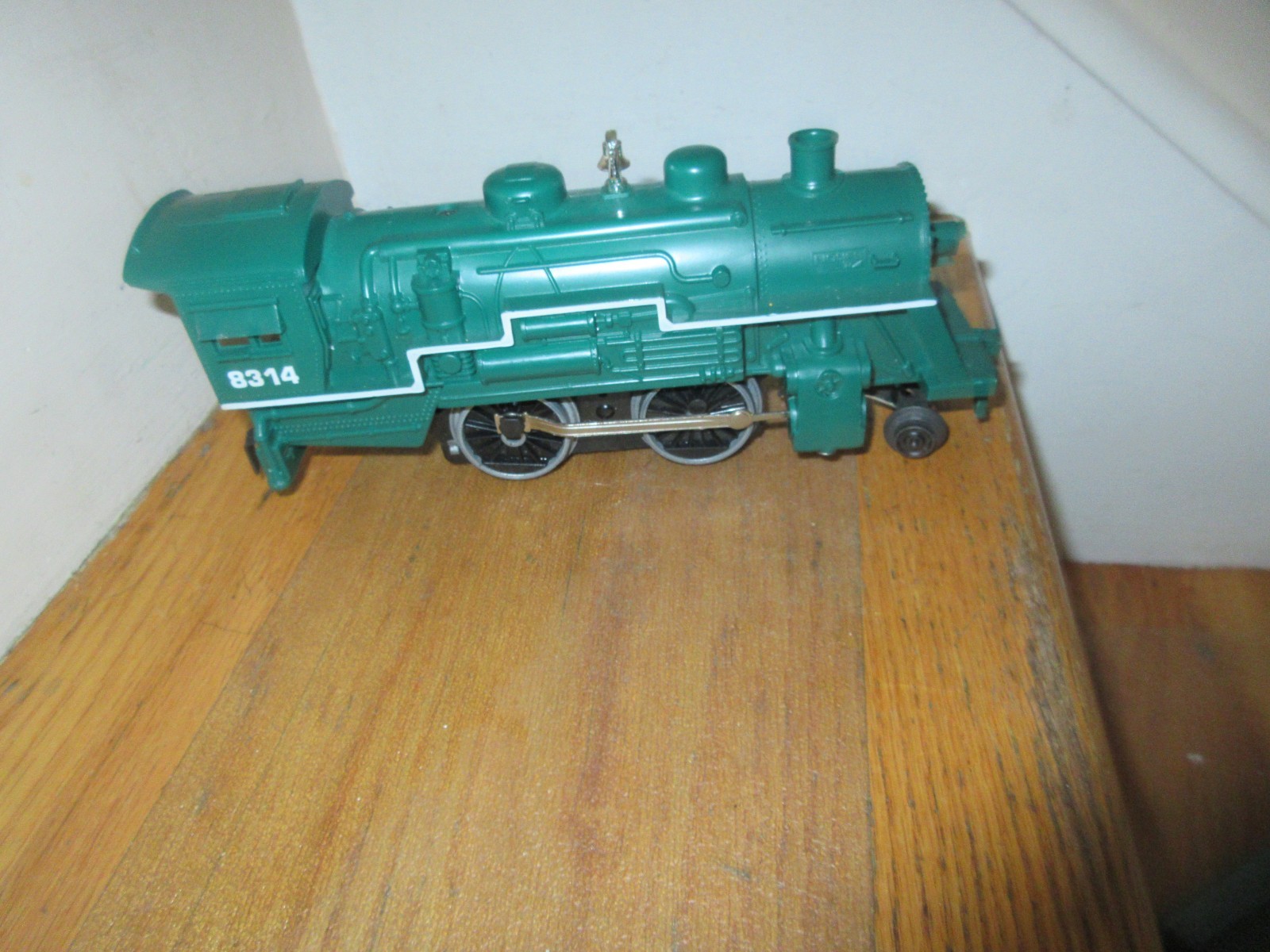 Lionel Set 8314 Engine Tender Caboose Southern Streak RUNS