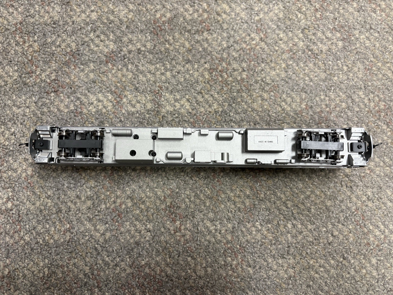 + Proto Series 1000 Walthers HO New Haven #121 RDC-2 Coach Baggage Car 920-35304