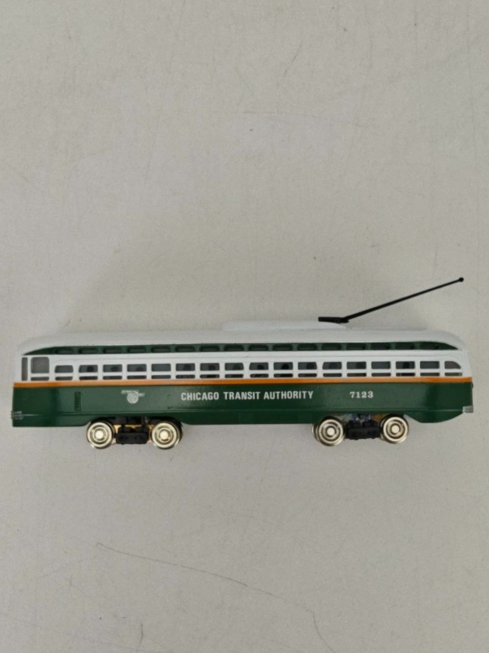 Bachmann Streamline PCC Trolley 41-629-C2 #7123 CTA HO Scale Box Tested READ