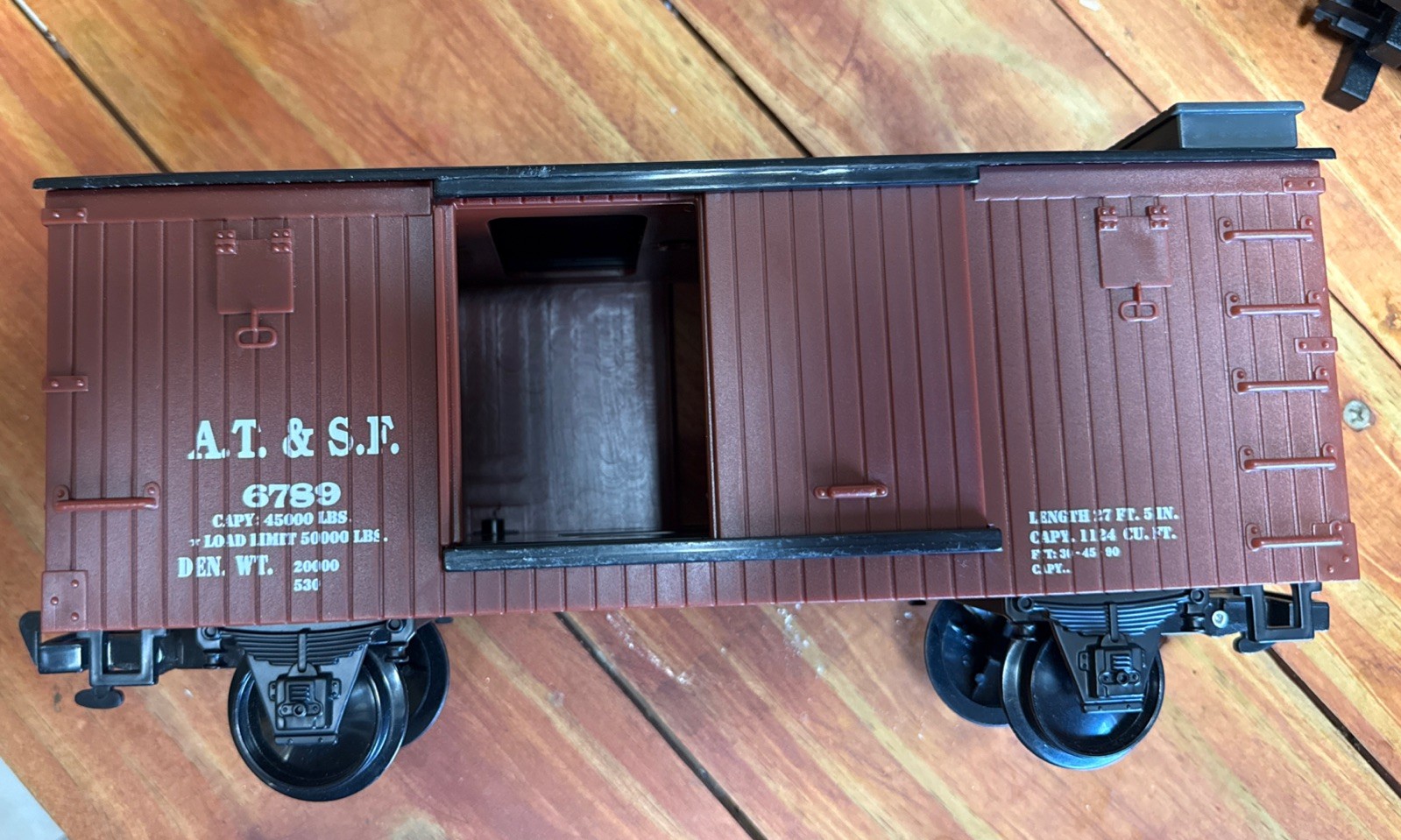 Scientific Toys Model Trains Pennsylvania 9714, Whole Set & REMOTE
