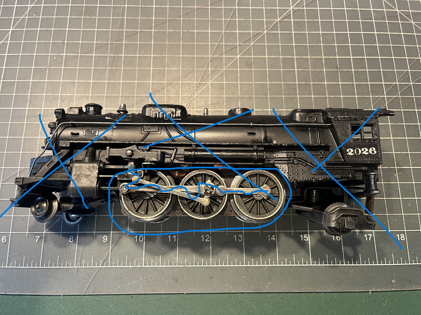 Lionel Train Locomotive 2026 SIX WHEEL MOTOR ASSEMBLY SMOKE UNIT RUNS PART LOT E