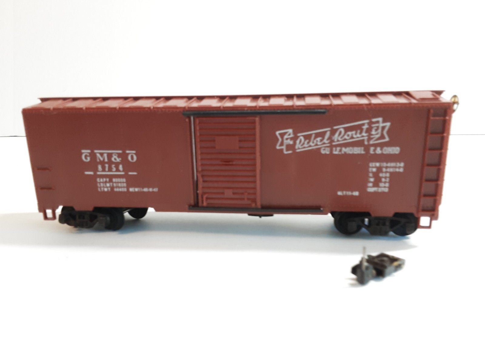 Vtg Lot Of 6 Box Cars, Tanker Cars, Flat Cars, Caboose See Description (1)